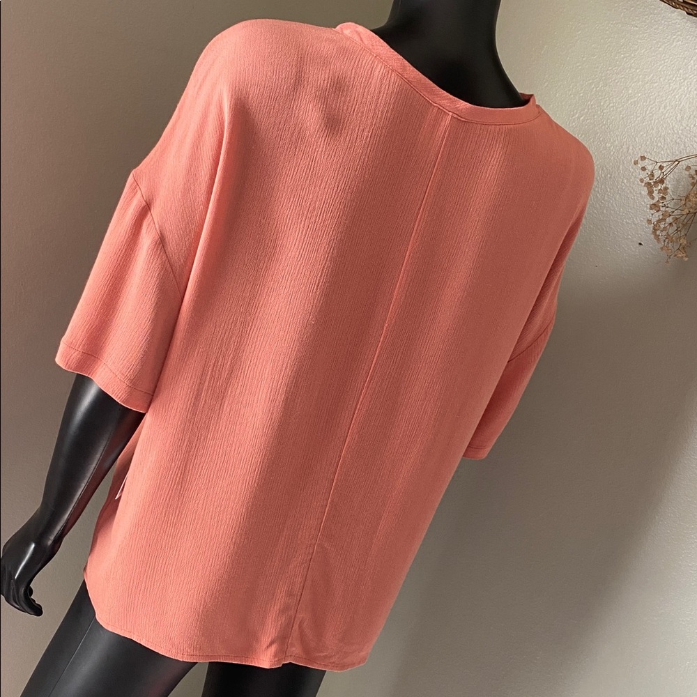 Women's Short Sleeve Tee in Coral NWTs - Picture 6 of 11